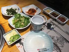 -唯成•韩国炭火烤肉 유성고기