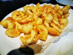 炸虾仁-晚归月亮湾私家菜(临邑路店)