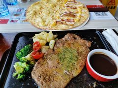 -必胜客(华南摩尔店)