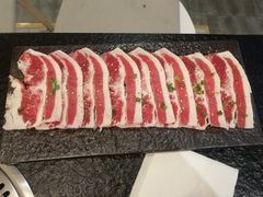 薄切雪花肥牛-炙忧烤肉屋(中国铁建广场店)