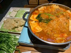 部队年糕澳洲肥牛火锅-花腰餐吧Bistro烧烤 傣味(传媒大学店)