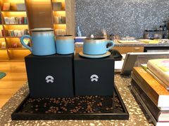 -蔚来中心(北京中关村店)