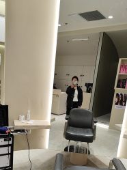 -Mentor Hair Salon