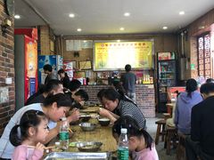 大堂-西环肥仔螺蛳粉(总店)