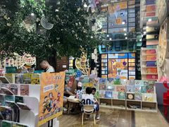 -钟书阁(松江泰晤士小镇店)