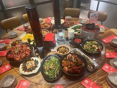 -巴厘龙虾·榜首油焖大虾(音乐学院·沿江酒馆店)