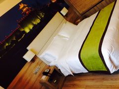 iphone_upload_pic-西安大雁塔科技大学地铁站亚朵酒店