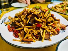 萝卜干炒腊味-回家湘菜馆(浮山后店)