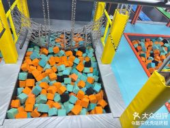 -蹦贝运动中心·蹦床·攀岩·闯关(龙岗店)