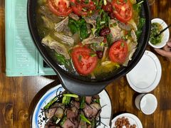 -乡土特色.冷锅鱼.牦牛肉汤锅