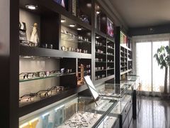 -视野联行眼镜蔡司·依视路官方授权店(顺城店)