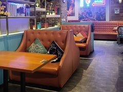 -豪客嘉族·麦尼顿西餐厅(乐福天下店)