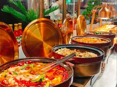 -四囍码头海鲜烧烤自助火锅(外滩南京东路悦荟广场店)