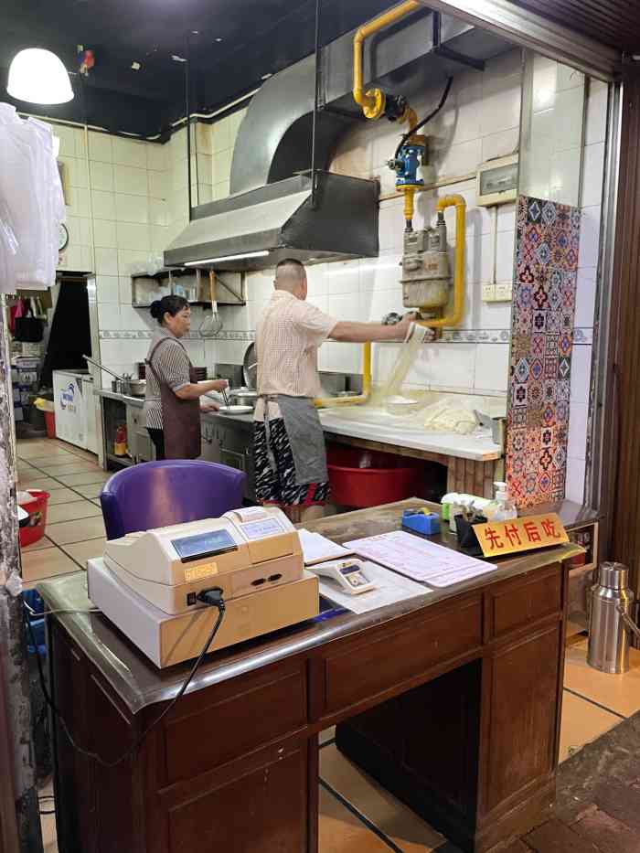 本来想了好久说要去吃一下兰州拉面一直都没去这次去吃完觉得下次不想