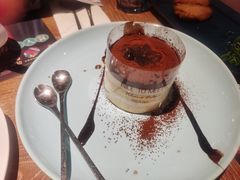 -必胜客(打浦桥日月光店)