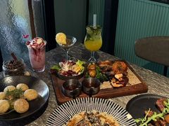 -SHADOWS•Bistro&Eatery(安福路店)