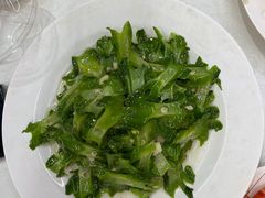 -庆余生平价生猛海鲜(海棠湾林旺夜市店)