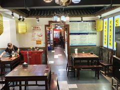 -蓝田九大碗民俗食府(蓝田店)