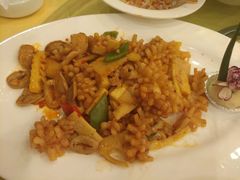 -山明水秀大饭店