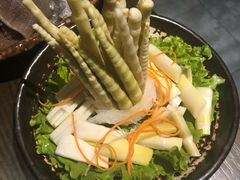 -湊湊火锅·茶憩(新中关购物中心店)
