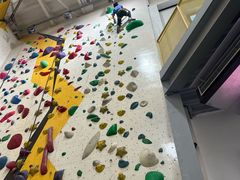 -问山MountQuest攀岩馆