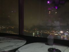 -OZONE 顶楼酒吧(香港丽思卡尔顿酒店)