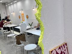 大堂-似季甜铺·糖水·下午茶·小吃(麦地店)