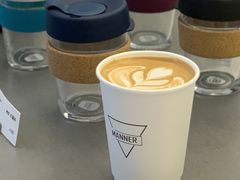 燕麦拿铁-Manner Coffee(IFS一楼店)