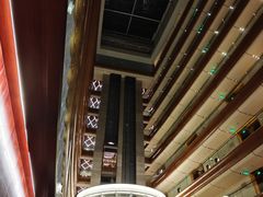 -SU lounge the lake view湖景酒廊