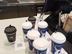 -瑞幸咖啡(凯德龙之梦莘庄店)