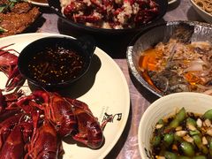 -巴厘龙虾·榜首油焖大虾(音乐学院·沿江酒馆店)