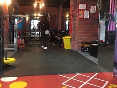 -GYMPLUS私教健身会馆(大悦城店)
