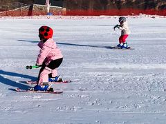 -荣盛康旅野三坡滑雪场