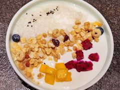 米釀鲜果酸奶-丝路金桃·新疆菜(徐汇店)