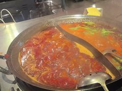 -鹿鸣山草本茶香火锅(园西路店)