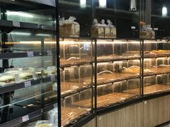 面包甜点陈列柜-85度C(青岛燕儿岛店)