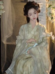 -一揽芳华汉服旗袍体验馆(拙政园店)
