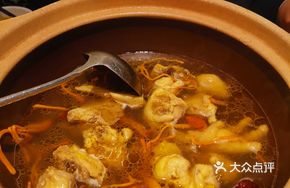 Signature Noodle Hairy Crab Wine Chicken Stew
