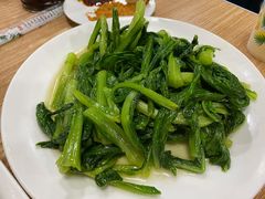 清炒油麦菜-清真·伊清阁餐厅