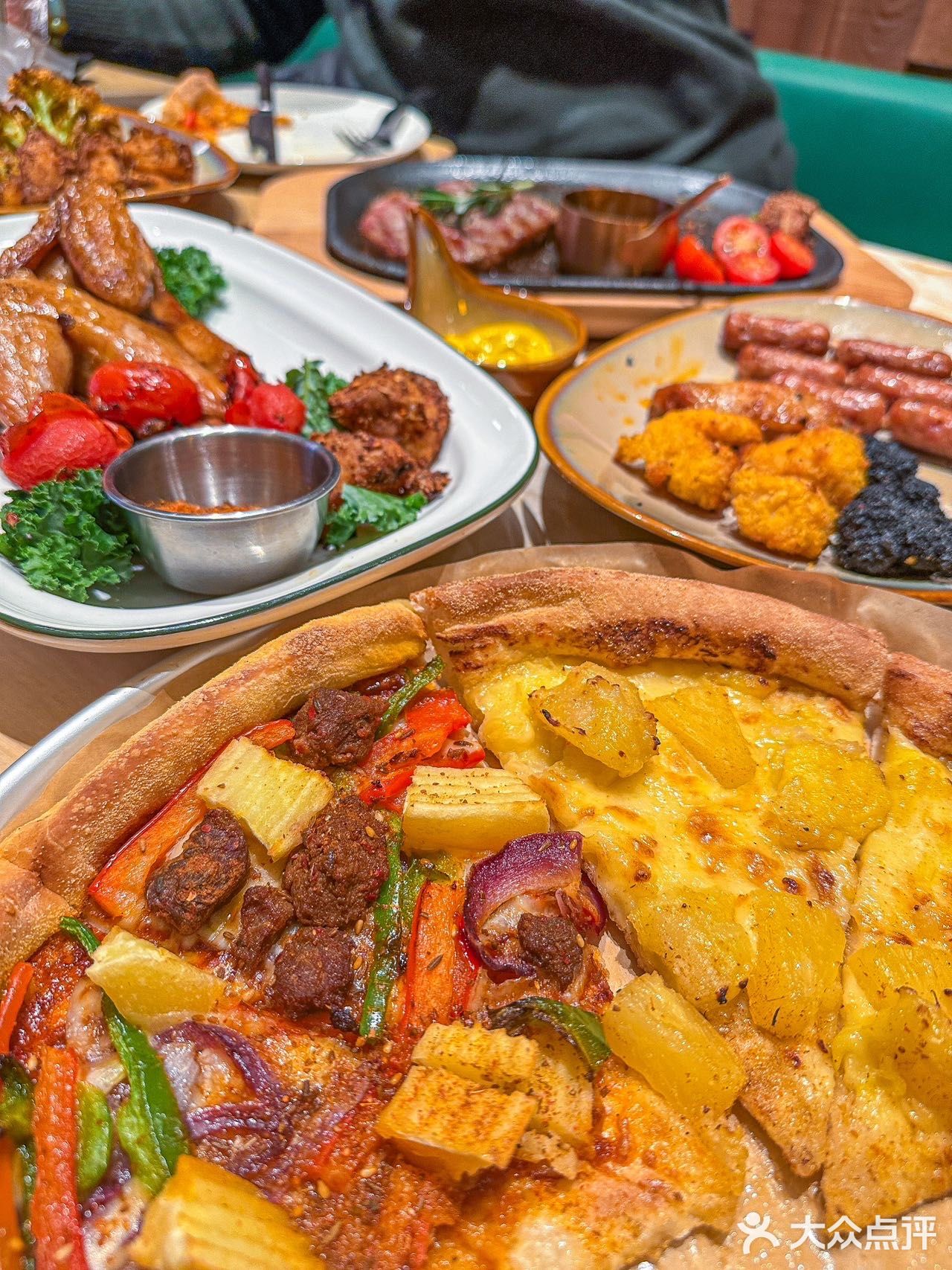 武汉！榴莲脑袋闭眼冲👀的披萨店！