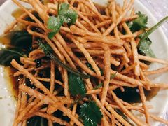 散子拌皮蛋-巴厘龙虾·榜首油焖大虾(音乐学院·沿江酒馆店)