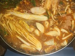 部队锅-MI WU FACTORY米屋美食工厂餐厅(绿地店)