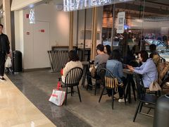 等位区-喜茶(上海兴业太古汇店)