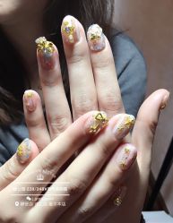 -睫乐园•睫公馆•美睫美甲沙龙