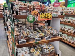 零售区-三只松鼠(万象汇店)