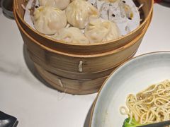 -馋三尺蟹粉小笼(人民广场店)