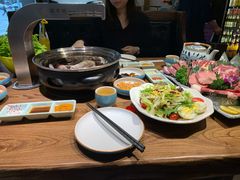 -明洞阿姨·韩式酱蟹烤肉·创意料理(三元桥店)