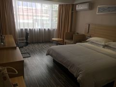 -城市便捷酒店(广州麓苑路淘金地铁站店)