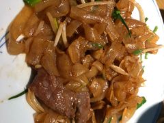 干炒牛河-粤港湾砂锅粥·宵夜(宝龙店)