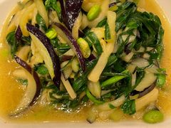 -侬佳蒸菜馆(听潮店)